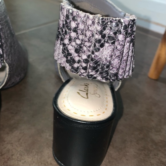 Clarks Barley Charm Snakeskin Print Sandals Size 6.5 - Picture 6 of 11